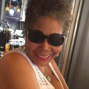 Meet your Posher, Michele